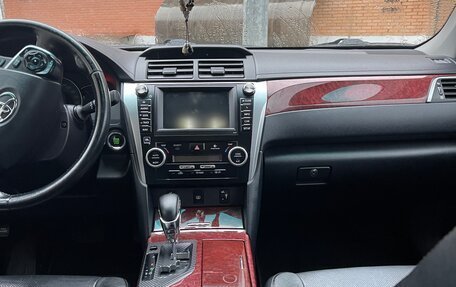 Toyota Camry, 2013 год, 1 700 000 рублей, 11 фотография