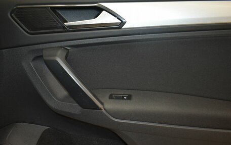 Volkswagen Tiguan II, 2017 год, 1 699 000 рублей, 16 фотография