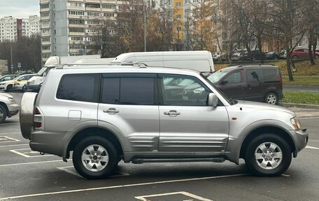 Mitsubishi Pajero III рестайлинг, 2002 год, 775 000 рублей, 4 фотография