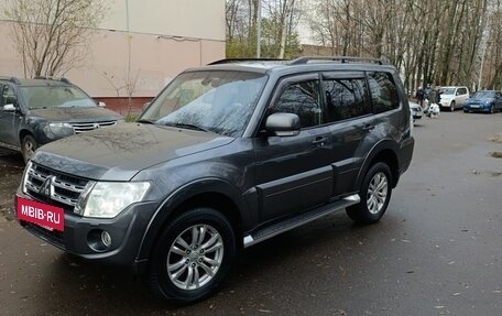 Mitsubishi Pajero IV, 2012 год, 2 600 000 рублей, 2 фотография