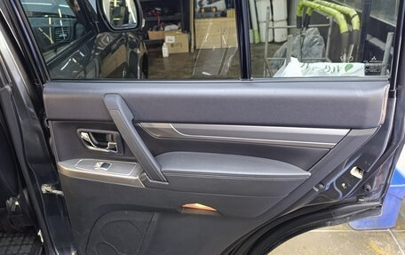 Mitsubishi Pajero IV, 2012 год, 2 600 000 рублей, 17 фотография