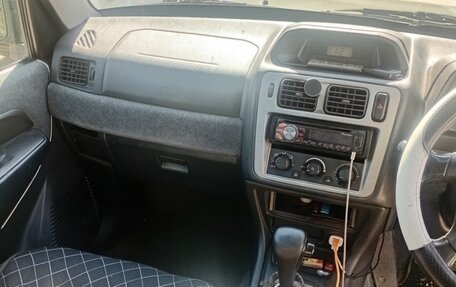 Mitsubishi Pajero iO, 2001 год, 550 000 рублей, 4 фотография