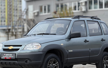 Chevrolet Niva I рестайлинг, 2014 год, 599 000 рублей, 2 фотография