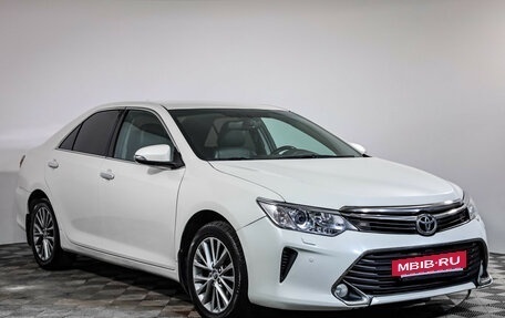 Toyota Camry, 2017 год, 2 099 000 рублей, 3 фотография