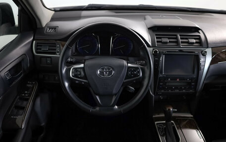 Toyota Camry, 2017 год, 2 099 000 рублей, 11 фотография