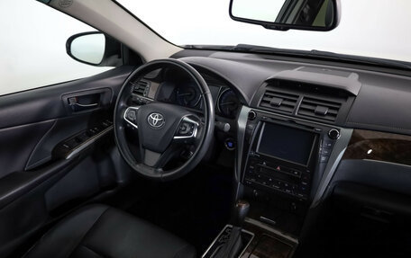 Toyota Camry, 2017 год, 2 099 000 рублей, 9 фотография