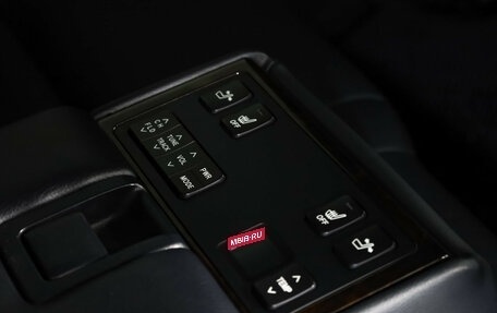 Toyota Camry, 2017 год, 2 099 000 рублей, 28 фотография