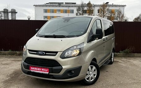 Ford Tourneo Custom I рестайлинг, 2017 год, 2 200 000 рублей, 1 фотография