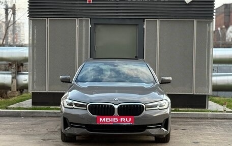 BMW 5 серия, 2020 год, 4 350 000 рублей, 3 фотография