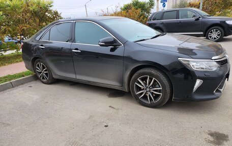 Toyota Camry, 2018 год, 2 100 000 рублей, 4 фотография