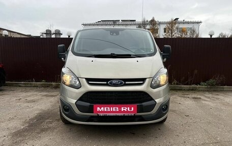 Ford Tourneo Custom I рестайлинг, 2017 год, 2 200 000 рублей, 2 фотография