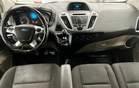 Ford Tourneo Custom I рестайлинг, 2017 год, 2 200 000 рублей, 11 фотография