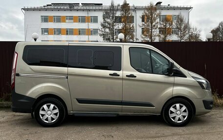 Ford Tourneo Custom I рестайлинг, 2017 год, 2 200 000 рублей, 5 фотография