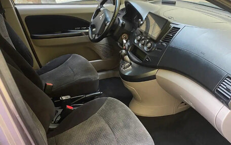 Mitsubishi Grandis, 2006 год, 750 000 рублей, 6 фотография