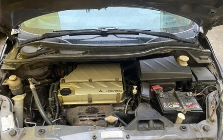 Mitsubishi Grandis, 2006 год, 750 000 рублей, 8 фотография