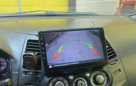 Mitsubishi Grandis, 2006 год, 750 000 рублей, 11 фотография