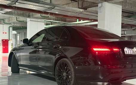 Mercedes-Benz E-Класс, 2021 год, 6 300 000 рублей, 5 фотография