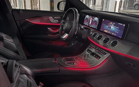 Mercedes-Benz E-Класс, 2021 год, 6 300 000 рублей, 24 фотография