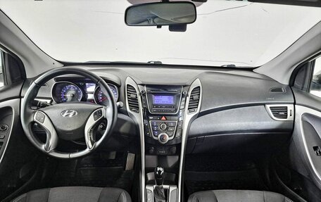 Hyundai i30 II рестайлинг, 2012 год, 770 000 рублей, 14 фотография