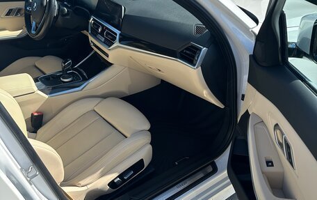 BMW 3 серия, 2021 год, 3 000 000 рублей, 8 фотография