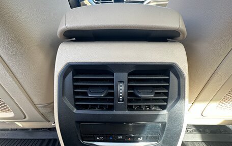 BMW 3 серия, 2021 год, 3 000 000 рублей, 15 фотография