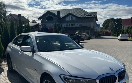 BMW 3 серия, 2021 год, 3 000 000 рублей, 4 фотография