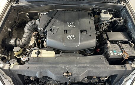 Toyota Land Cruiser Prado 120 рестайлинг, 2004 год, 1 800 000 рублей, 19 фотография