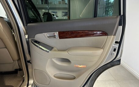 Toyota Land Cruiser Prado 120 рестайлинг, 2004 год, 1 800 000 рублей, 16 фотография