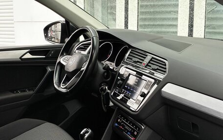 Volkswagen Tiguan II, 2021 год, 2 350 000 рублей, 7 фотография