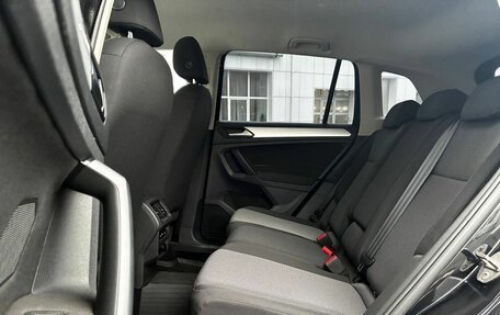 Volkswagen Tiguan II, 2021 год, 2 350 000 рублей, 14 фотография