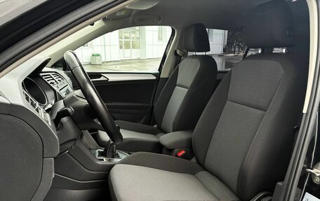 Volkswagen Tiguan II, 2021 год, 2 350 000 рублей, 13 фотография