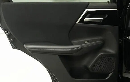 Mitsubishi Outlander, 2025 год, 7 100 000 рублей, 8 фотография