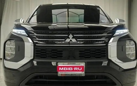 Mitsubishi Outlander, 2025 год, 7 100 000 рублей, 7 фотография