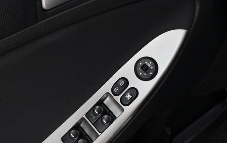 Hyundai Solaris II рестайлинг, 2015 год, 950 000 рублей, 17 фотография