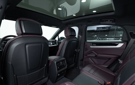 Porsche Cayenne III, 2025 год, 18 490 000 рублей, 26 фотография