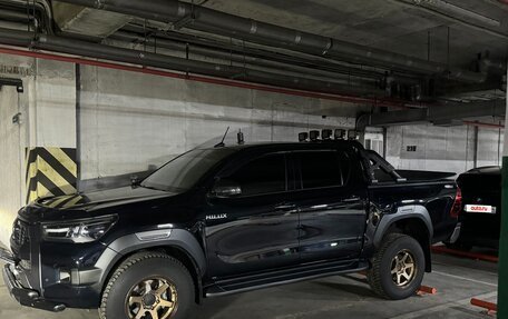 Toyota Hilux VIII, 2021 год, 5 000 000 рублей, 2 фотография