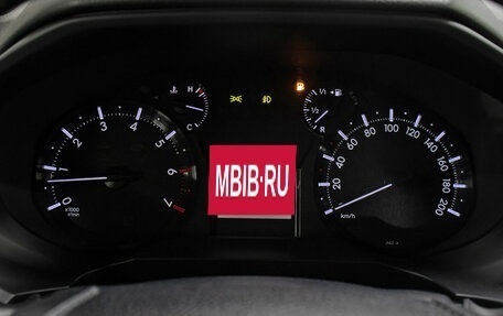 Toyota Land Cruiser Prado 150 рестайлинг 2, 2020 год, 4 798 000 рублей, 13 фотография