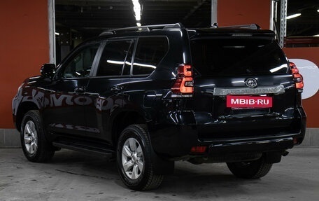 Toyota Land Cruiser Prado 150 рестайлинг 2, 2020 год, 4 798 000 рублей, 7 фотография