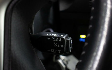 Toyota Land Cruiser Prado 150 рестайлинг 2, 2020 год, 4 798 000 рублей, 21 фотография