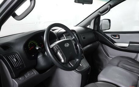 Hyundai Grand Starex Grand Starex I рестайлинг 2, 2013 год, 1 359 000 рублей, 15 фотография