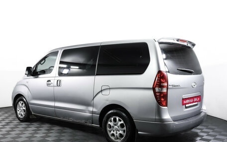 Hyundai Grand Starex Grand Starex I рестайлинг 2, 2013 год, 1 359 000 рублей, 7 фотография