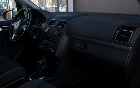 Volkswagen Touran III, 2011 год, 877 000 рублей, 9 фотография