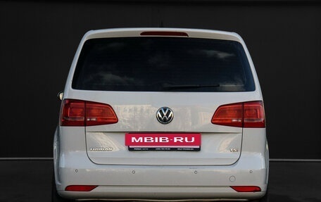 Volkswagen Touran III, 2011 год, 877 000 рублей, 6 фотография