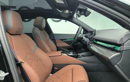 BMW 5 серия, 2025 год, 12 000 000 рублей, 8 фотография