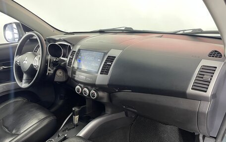 Mitsubishi Outlander III рестайлинг 3, 2007 год, 930 000 рублей, 9 фотография