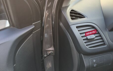 Hyundai Solaris II рестайлинг, 2015 год, 900 000 рублей, 21 фотография