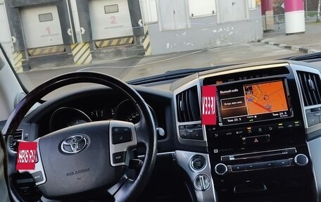 Toyota Land Cruiser 200, 2013 год, 3 500 000 рублей, 33 фотография