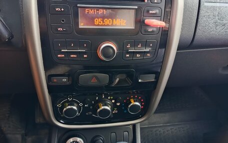 Renault Duster I рестайлинг, 2014 год, 930 000 рублей, 3 фотография