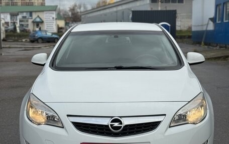 Opel Astra J, 2011 год, 700 000 рублей, 6 фотография