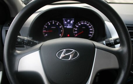 Hyundai Solaris II рестайлинг, 2013 год, 920 000 рублей, 11 фотография